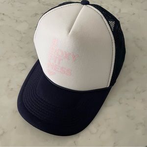 Roxy Fitness ladies trucker hat - Navy Blue - Like New